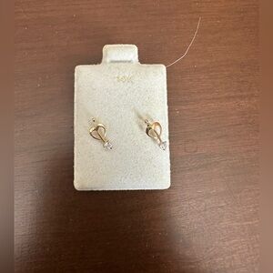 Small 14k heart earrings from Piercing Pagoda NWOT